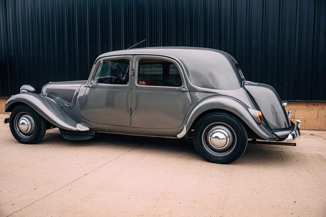 1955 Citroen Traction Avant - Image 11 of 30