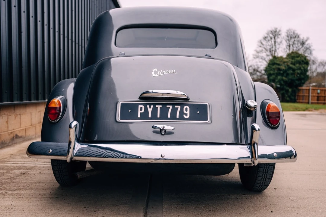 1955 Citroen Traction Avant - Image 25 of 30