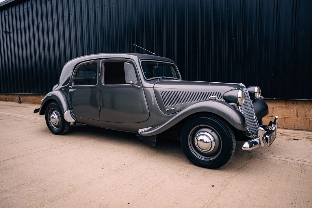 1955 Citroen Traction Avant - Image 5 of 30
