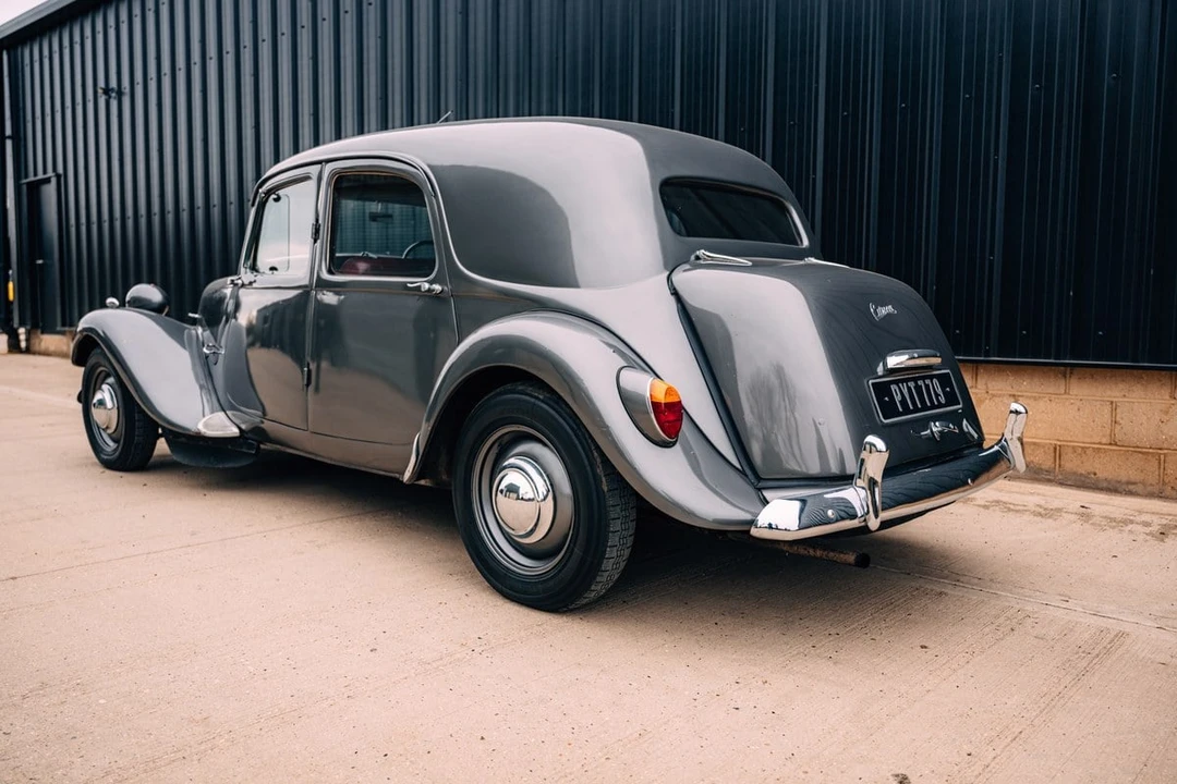 1955 Citroen Traction Avant - Image 13 of 30
