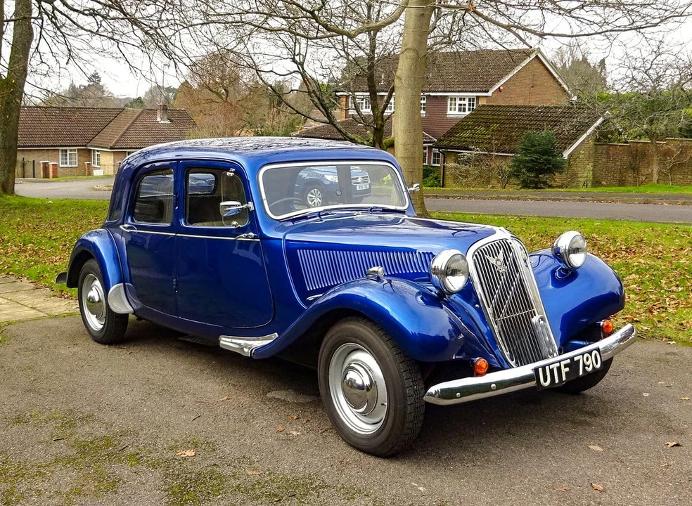 1955 Citroen Traction Avant - Image 9 of 30