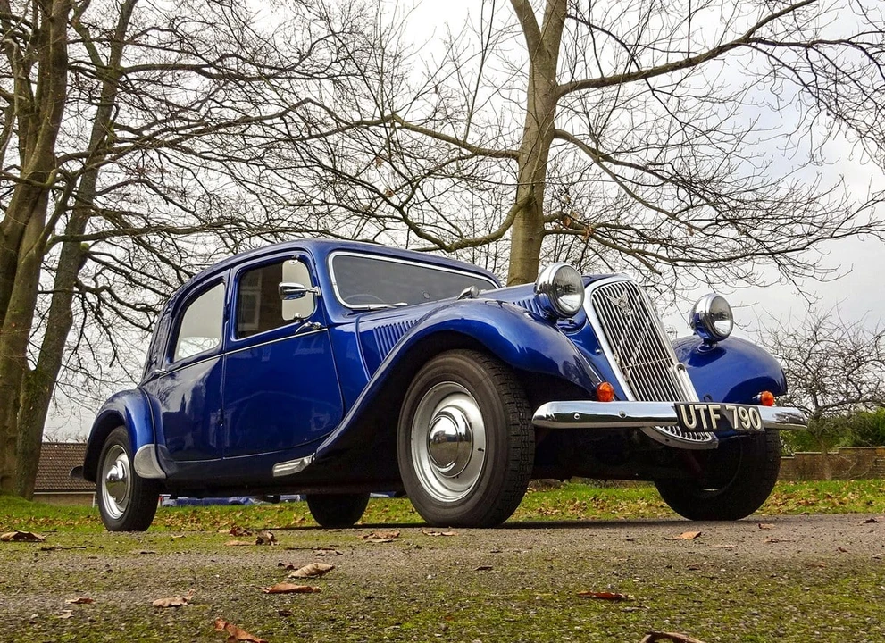 1955 Citroen Traction Avant - Image 7 of 30