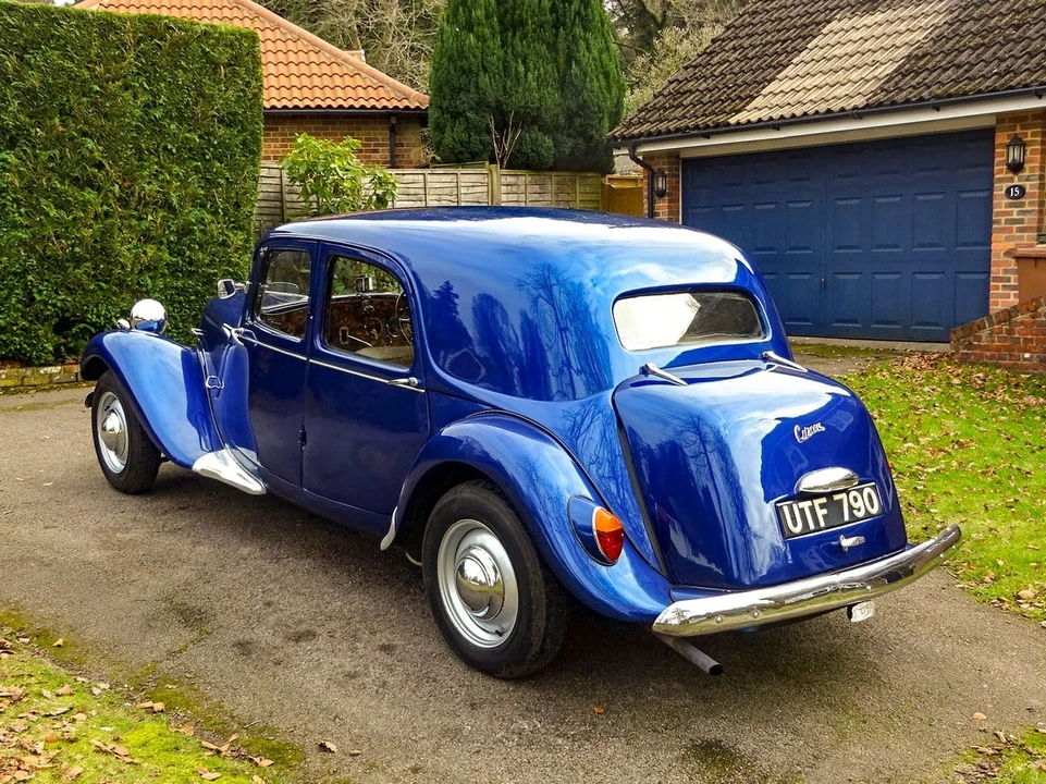 1955 Citroen Traction Avant - Image 4 of 30