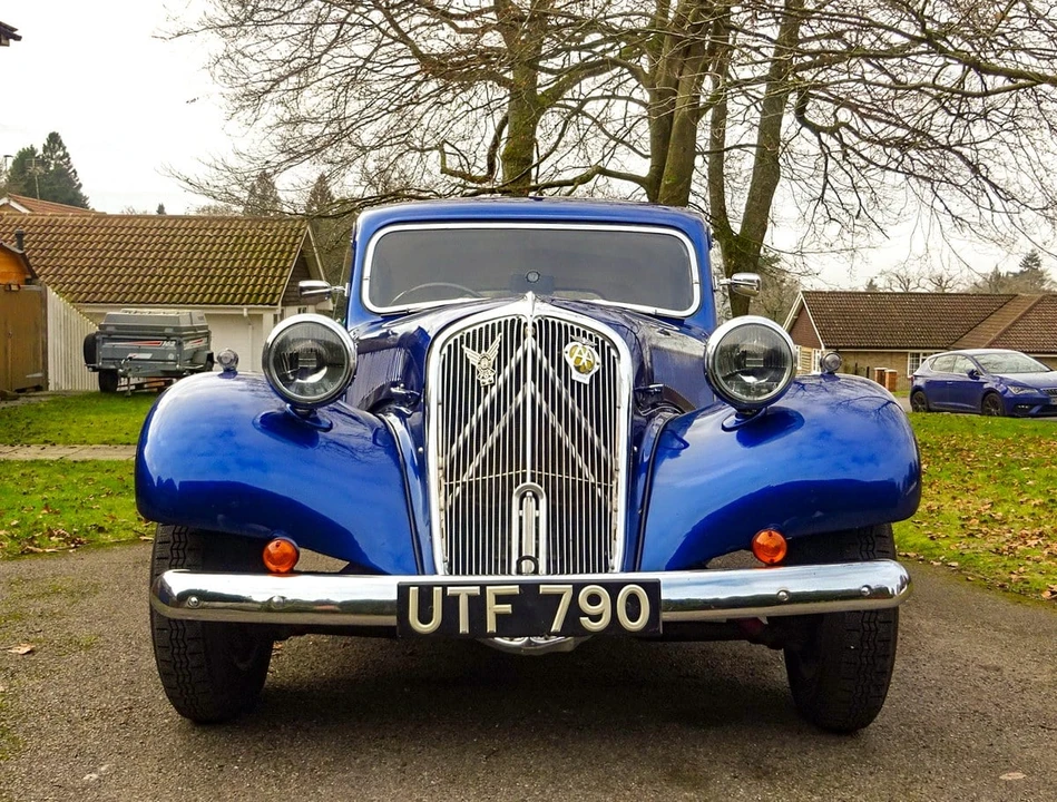 1955 Citroen Traction Avant - Image 13 of 30