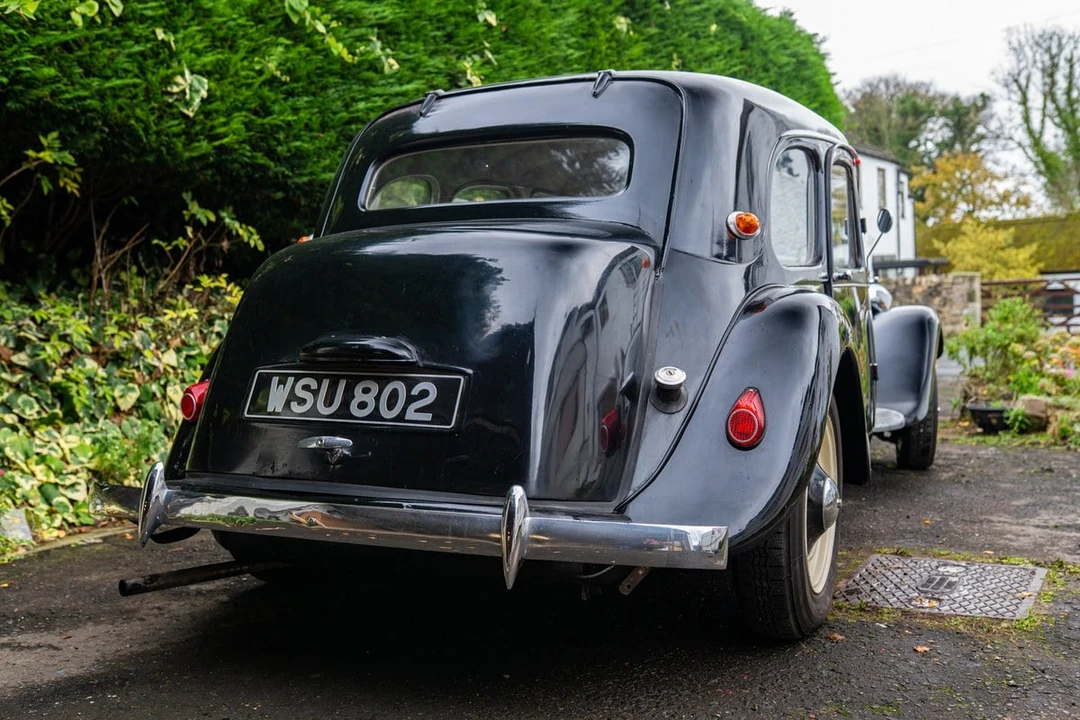 1955 Citroen Traction Avant - Image 9 of 30