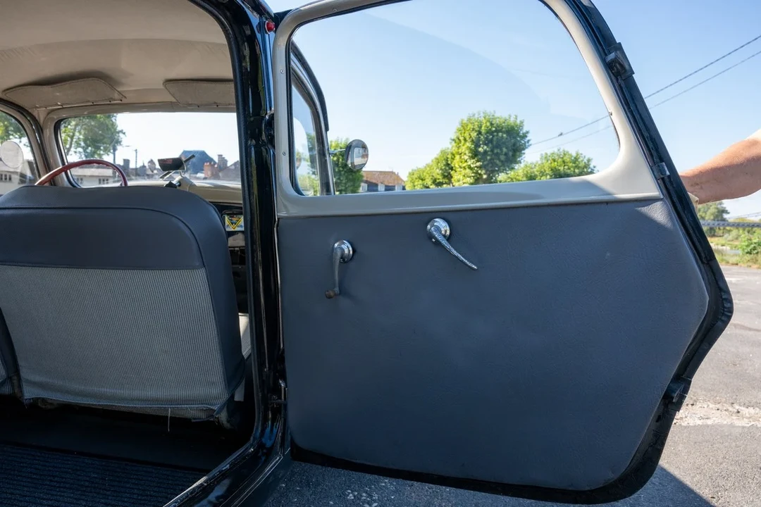 1955 Citroen Traction Avant - Image 23 of 30