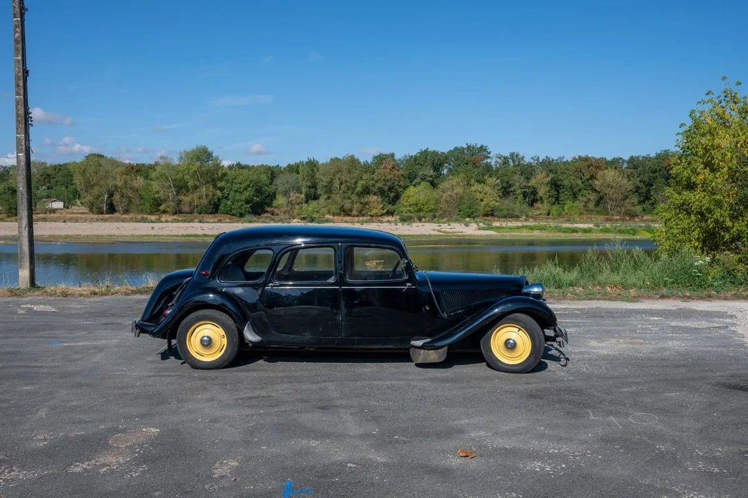1955 Citroen Traction Avant - Image 7 of 30