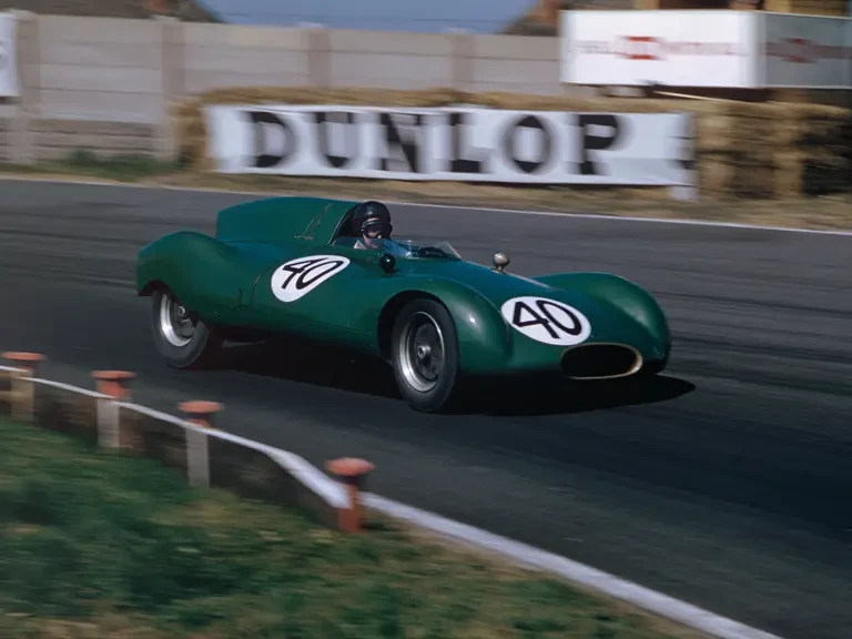 1955 Bristol - Image 2 of 31