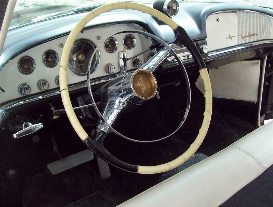 1955 DeSoto Fireflite - Image 4 of 5