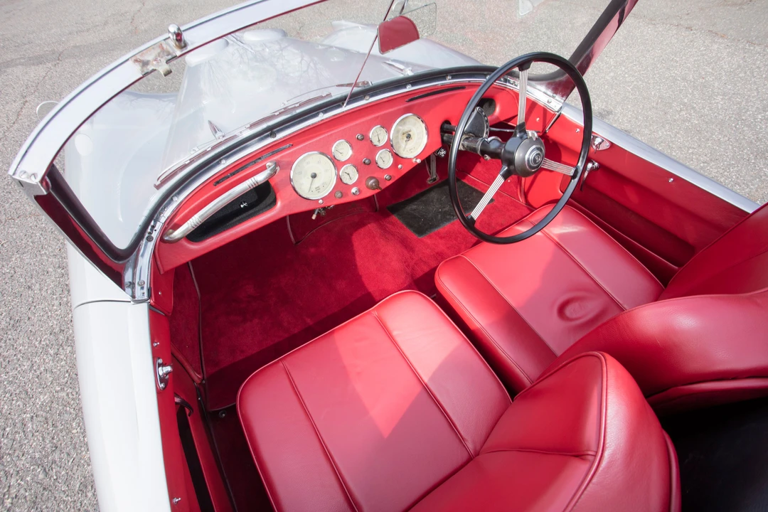 1955 Daimler - Image 24 of 31