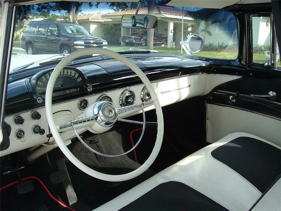 1955 Ford Crown Victoria - Image 5 of 7