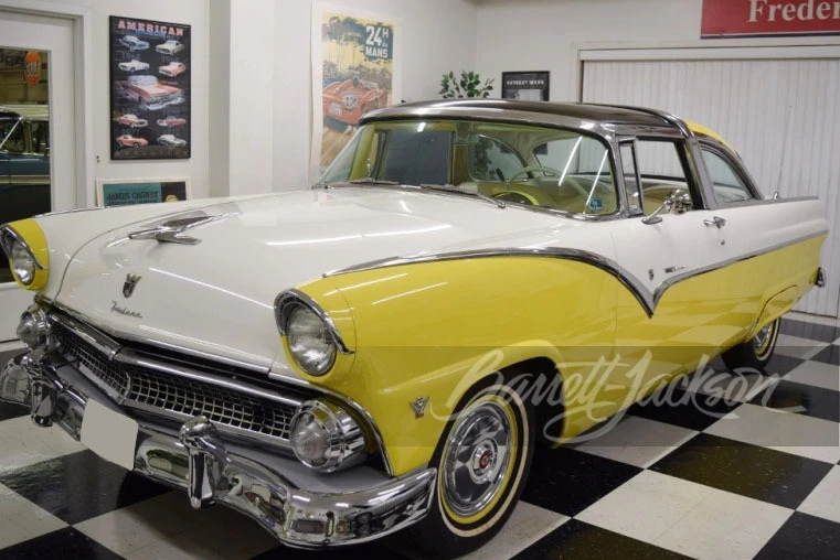 1955 Ford Fairlane 1st Gen - Image 19 of 31