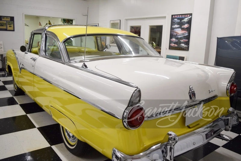 1955 Ford Fairlane 1st Gen - Image 2 of 31