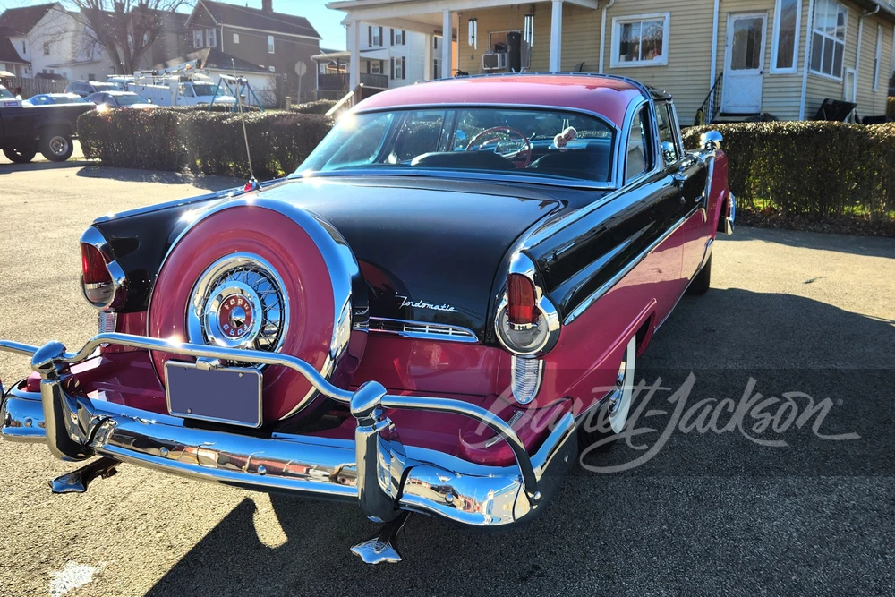 1955 Ford Fairlane 1st Gen - Image 12 of 23