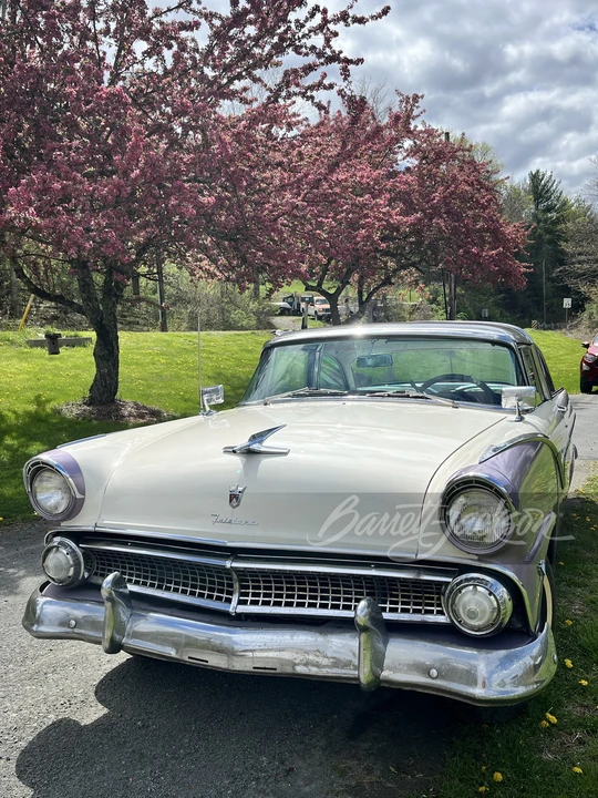 1955 Ford Fairlane 1st Gen - Image 13 of 15