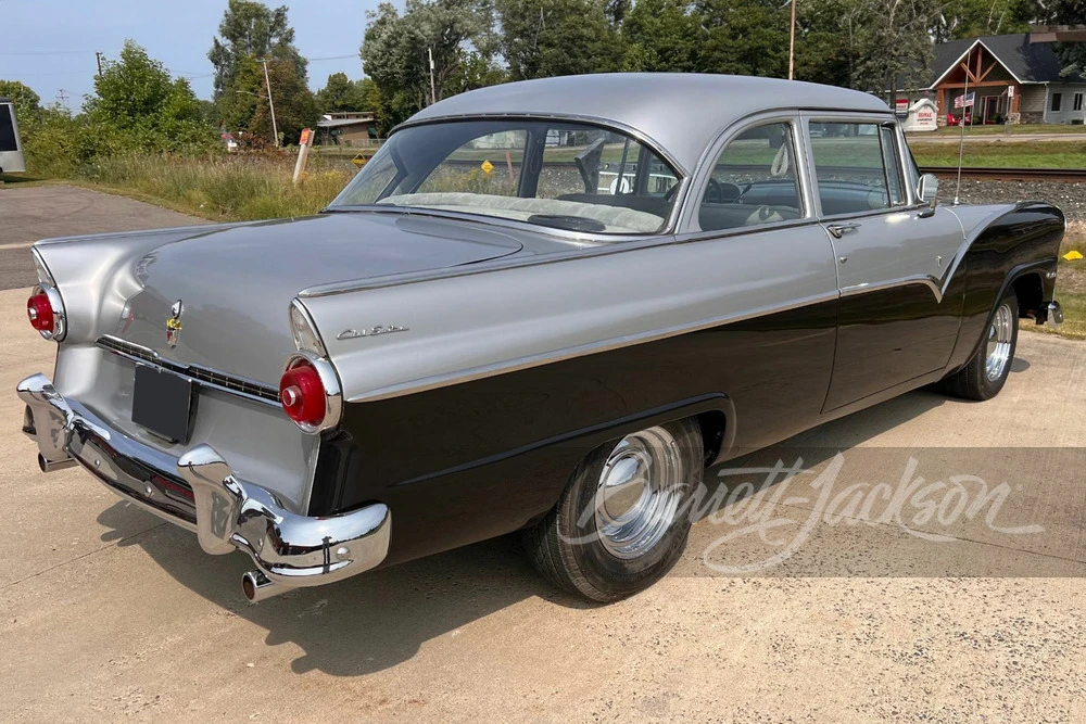 1955 Ford Fairlane 1st Gen - Image 12 of 13