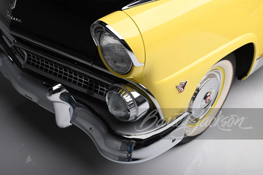 1955 Ford Fairlane 1st Gen - Image 6 of 31