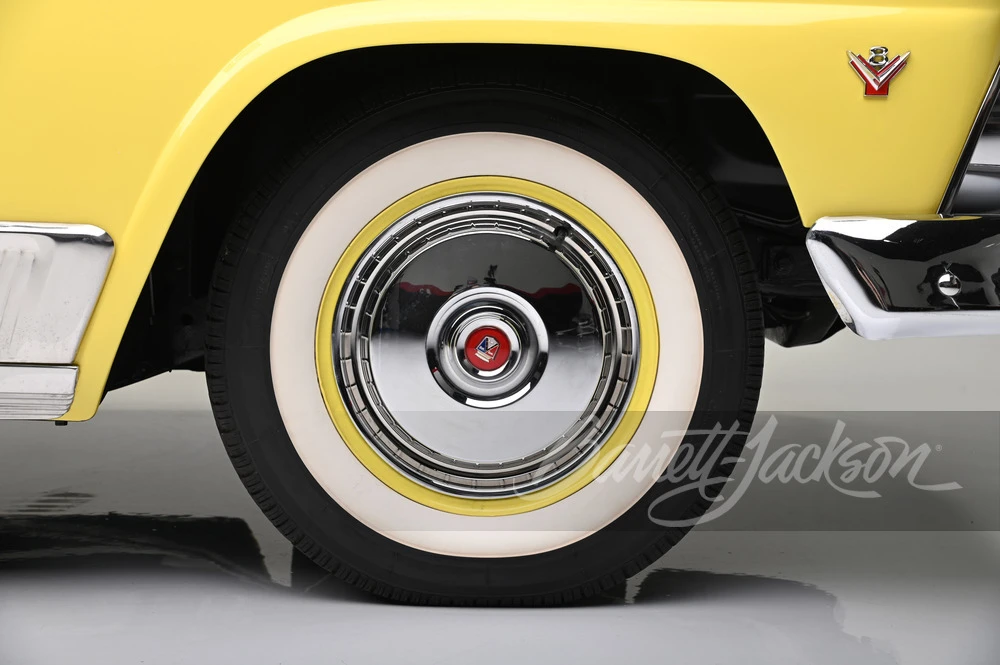 1955 Ford Fairlane 1st Gen - Image 18 of 31