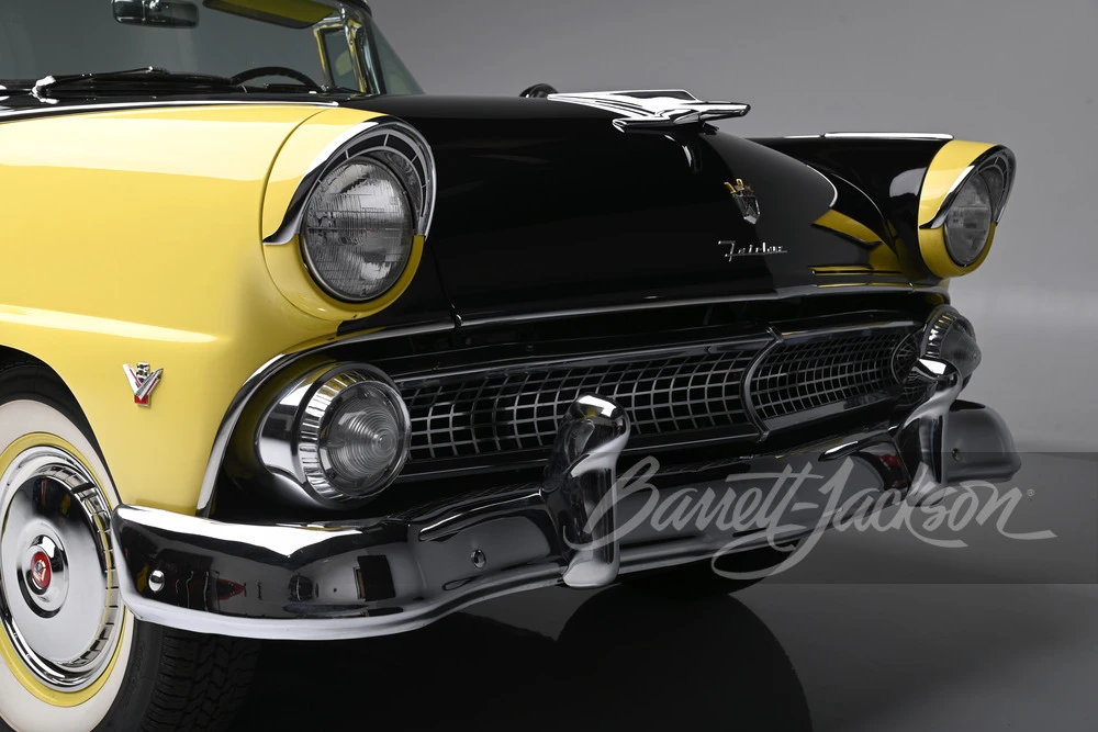 1955 Ford Fairlane 1st Gen - Image 19 of 31