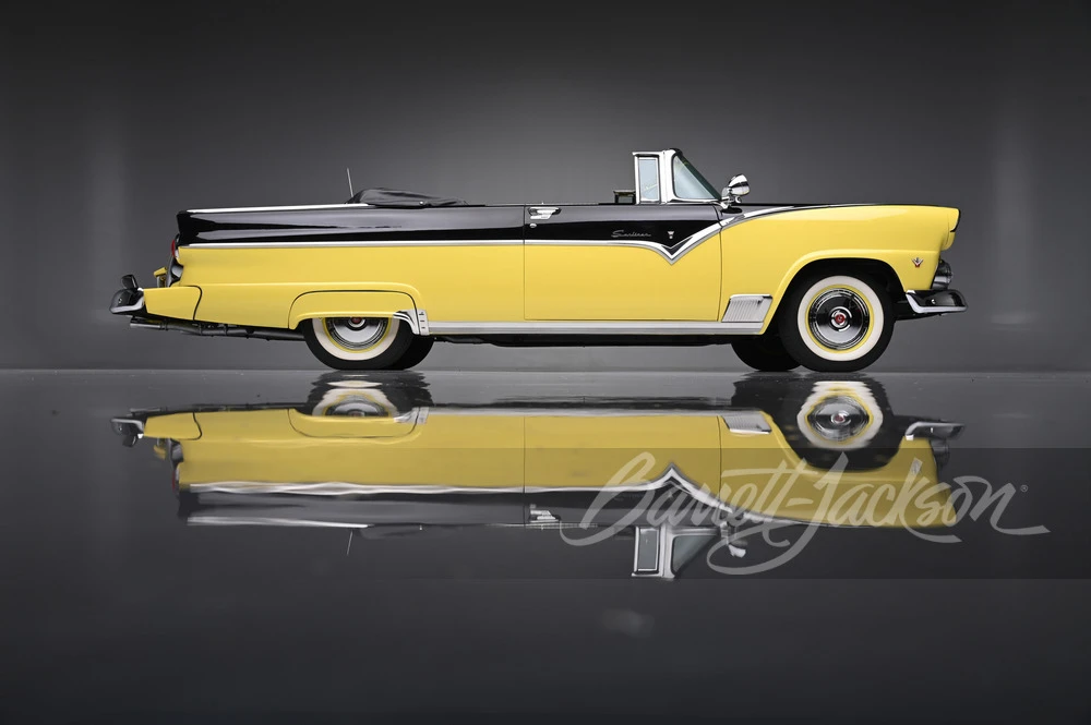 1955 Ford Fairlane 1st Gen - Image 23 of 31