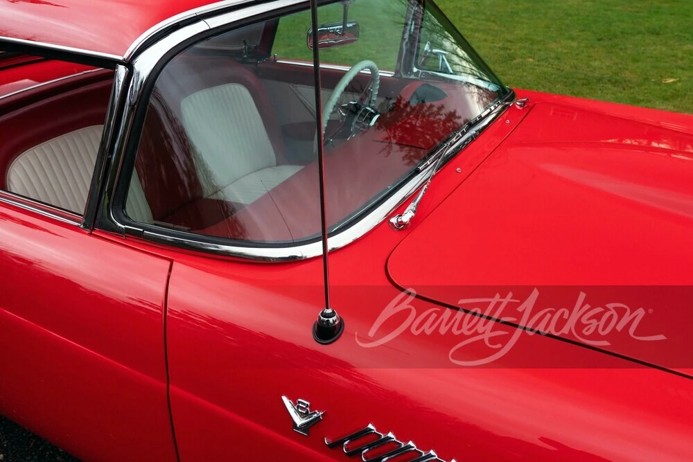 1955 Ford Thunderbird 1st Gen - Image 27 of 31