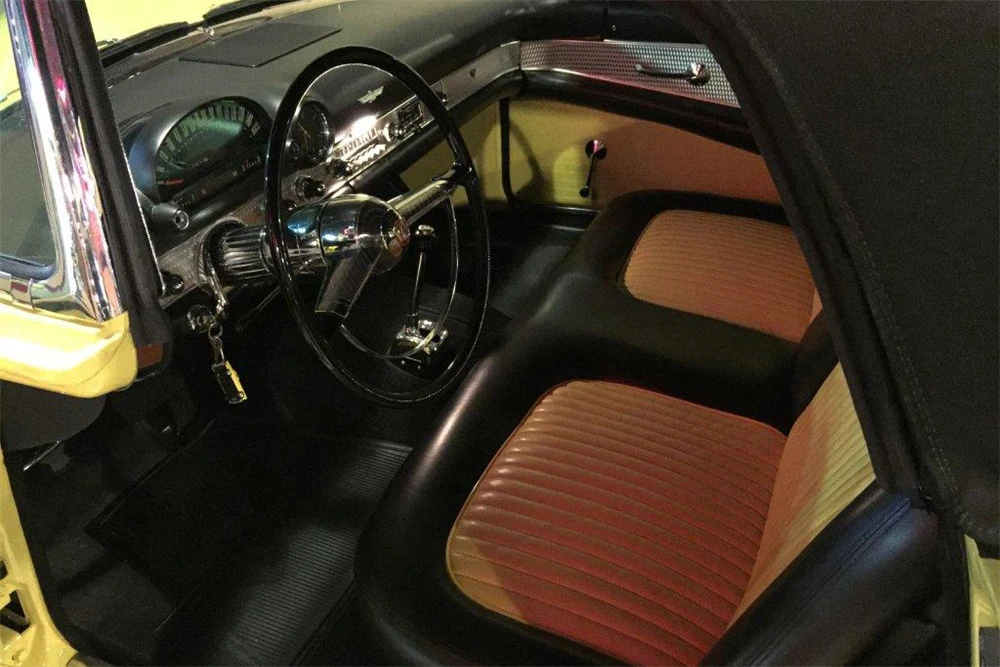 1955 Ford Thunderbird 1st Gen - Image 4 of 5