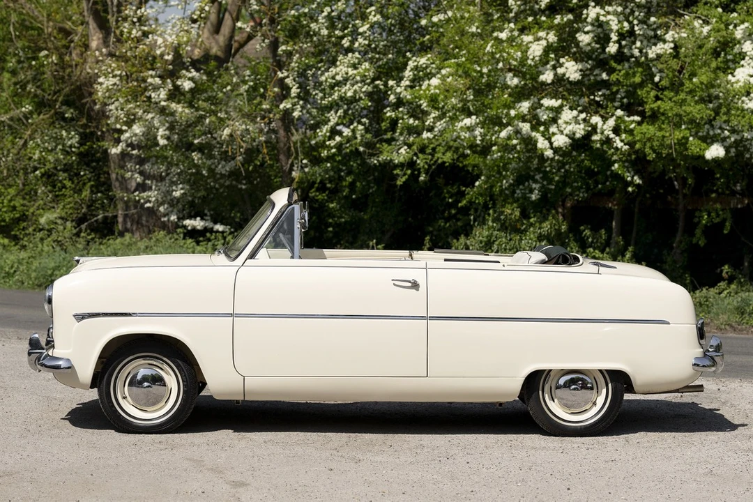 1955 Ford - Image 8 of 30