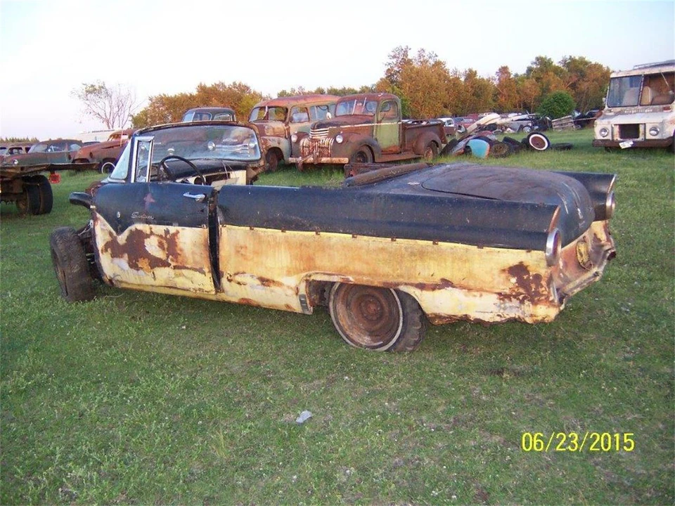 1955 Ford Fairlane 1st Gen - Image 2 of 18
