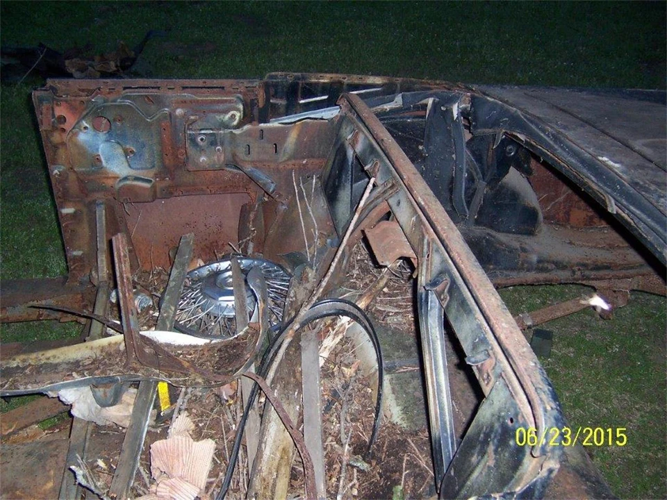 1955 Ford Fairlane 1st Gen - Image 15 of 18