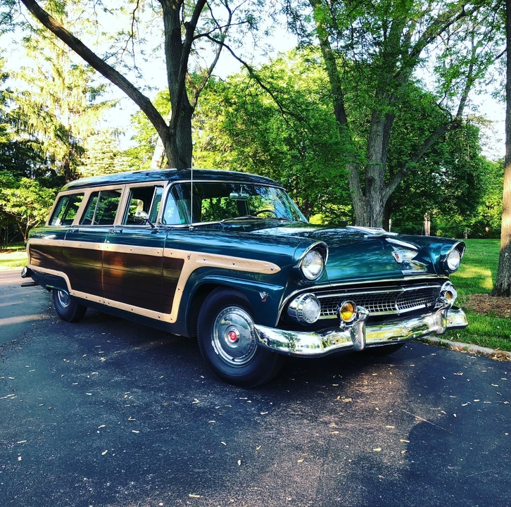 1955 Ford Country Squire - Image 2 of 31