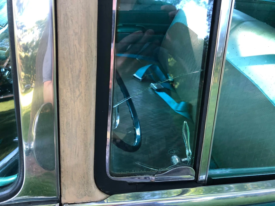1955 Ford Country Squire - Image 17 of 31