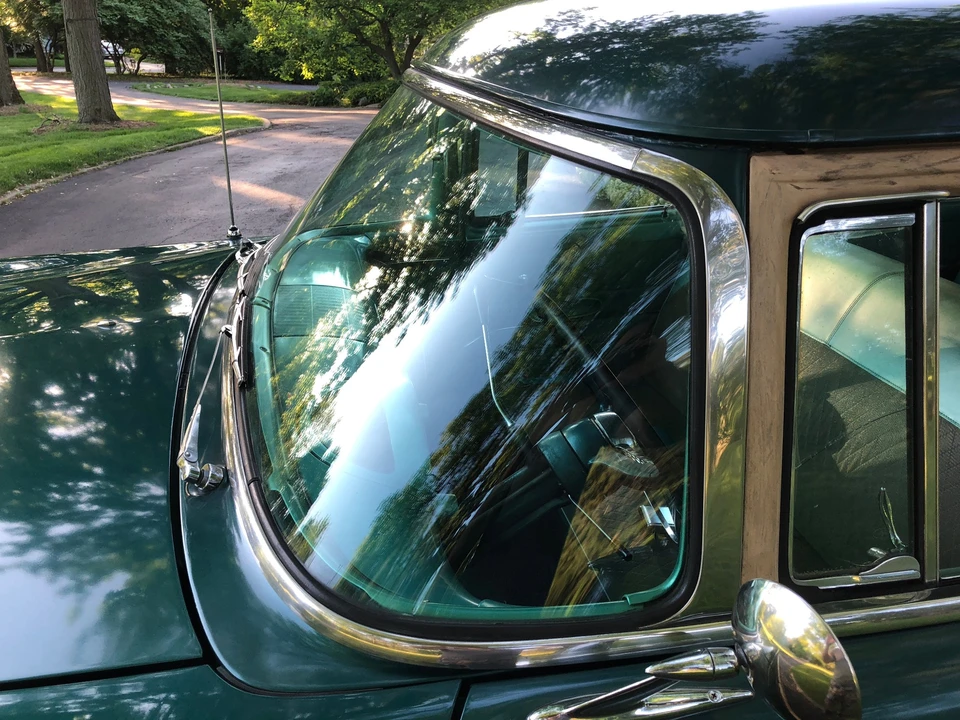 1955 Ford Country Squire - Image 12 of 31