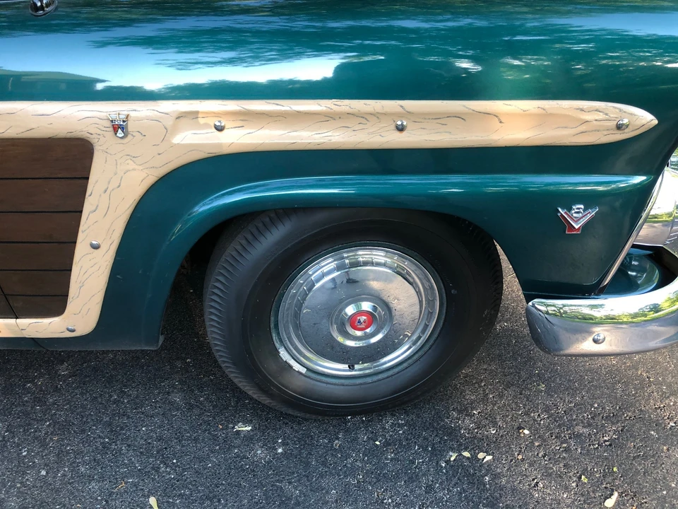 1955 Ford Country Squire - Image 13 of 31