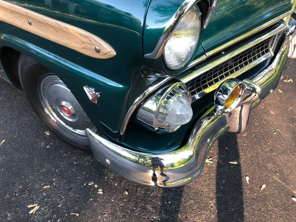 1955 Ford Country Squire - Image 10 of 31