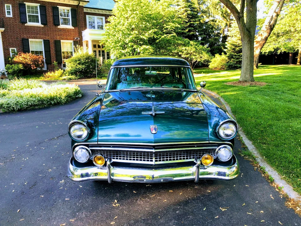 1955 Ford Country Squire - Image 9 of 31
