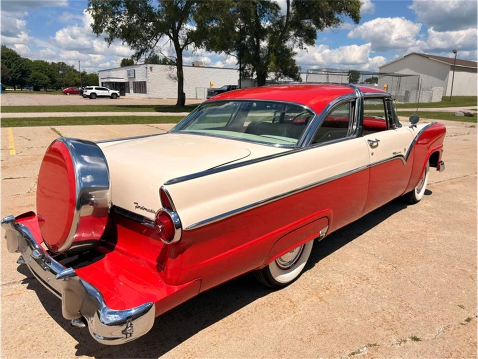 1955 Ford Crown Victoria - Image 5 of 31