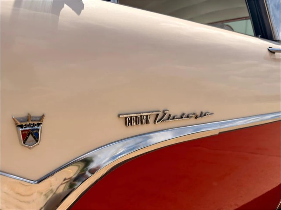 1955 Ford Crown Victoria - Image 14 of 31