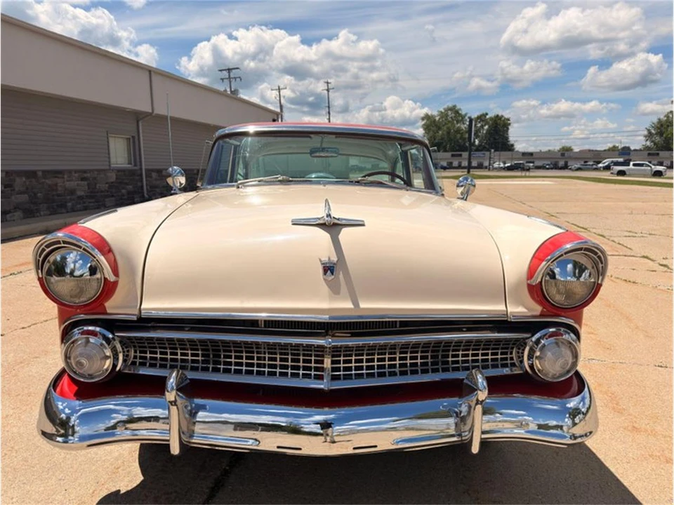 1955 Ford Crown Victoria - Image 3 of 31