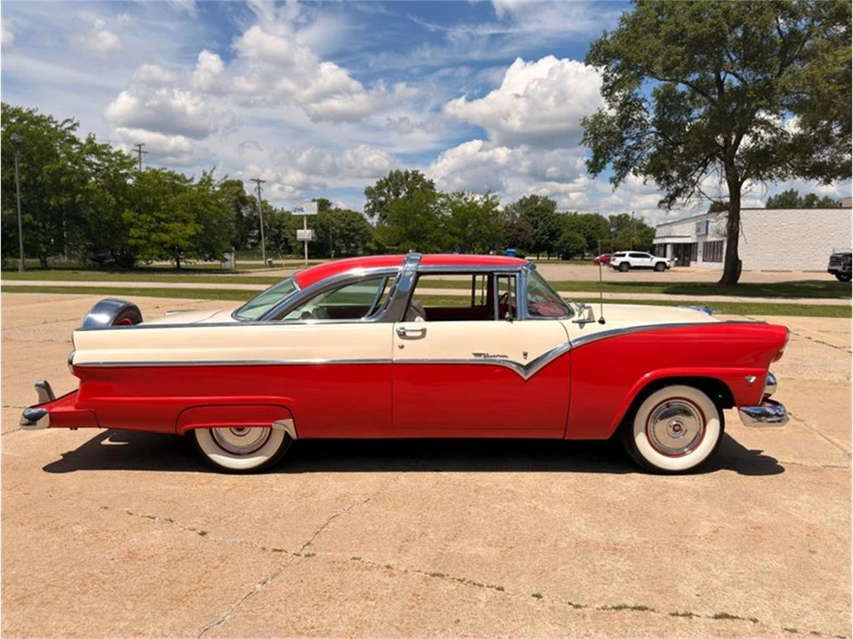 1955 Ford Crown Victoria - Image 4 of 31