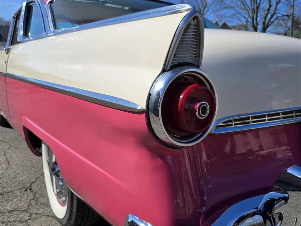 1955 Ford Crown Victoria - Image 11 of 27