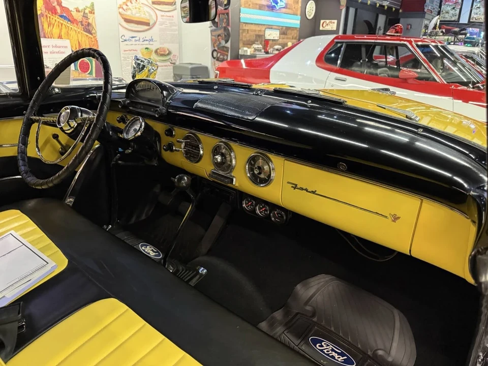 1955 Ford Crown Victoria - Image 20 of 21