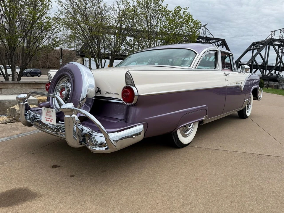 1955 Ford Crown Victoria - Image 5 of 15