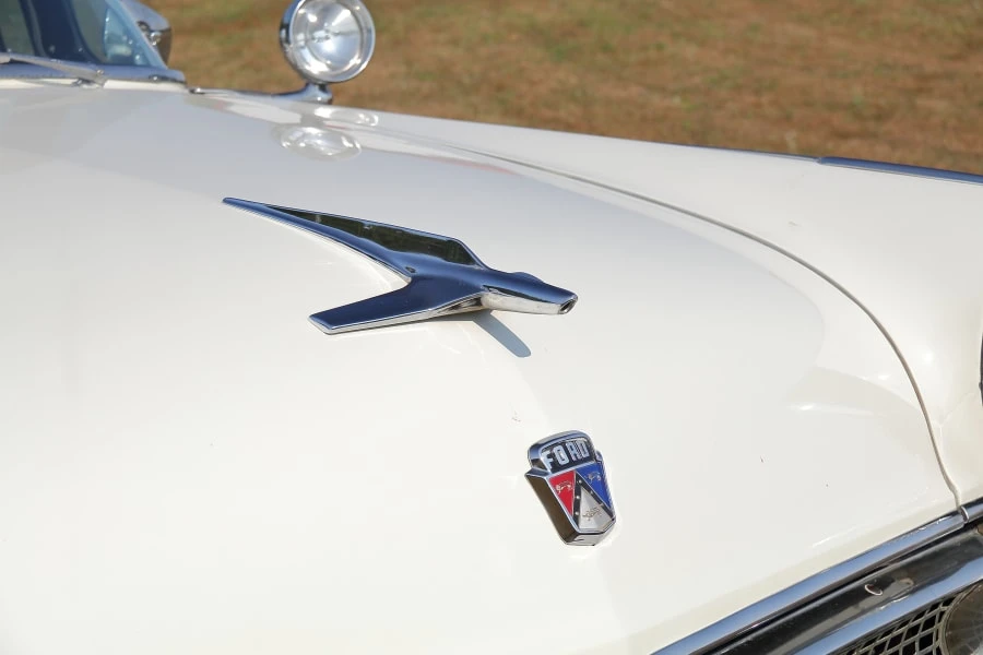 1955 Ford Fairlane 1st Gen - Image 12 of 27