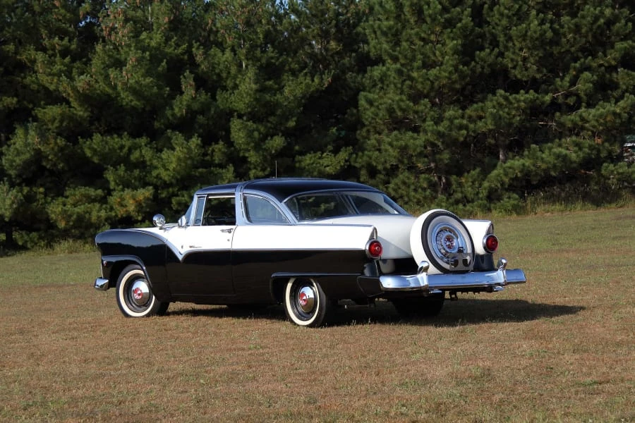 1955 Ford Fairlane 1st Gen - Image 11 of 27
