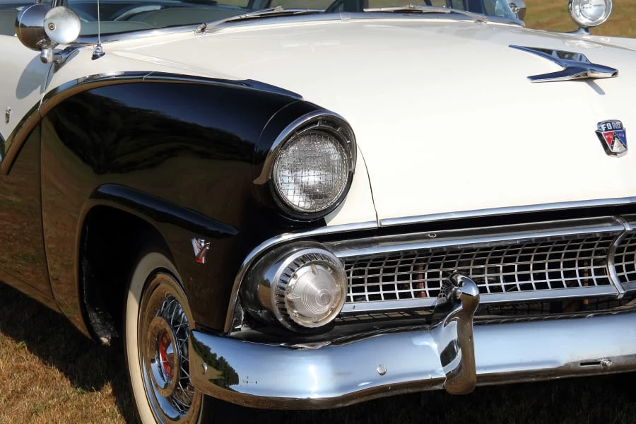 1955 Ford Fairlane 1st Gen - Image 8 of 27