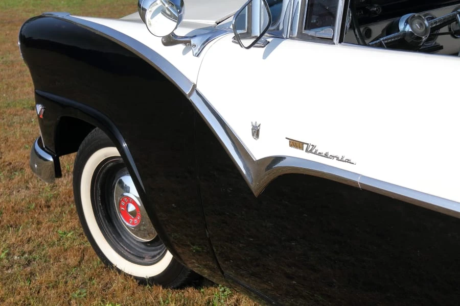 1955 Ford Fairlane 1st Gen - Image 15 of 27