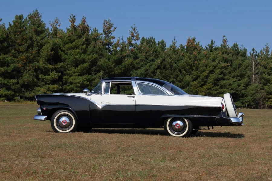1955 Ford Fairlane 1st Gen - Image 10 of 27