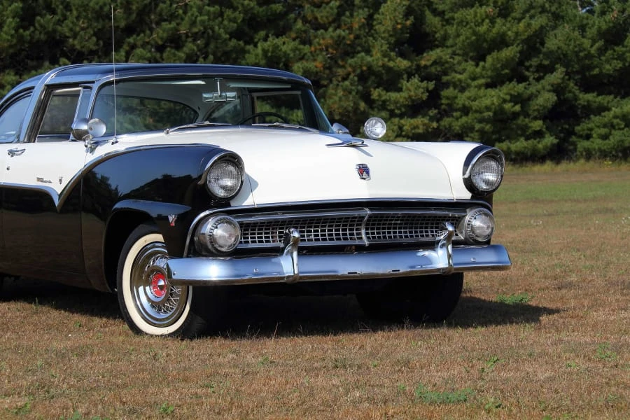 1955 Ford Fairlane 1st Gen - Image 13 of 27