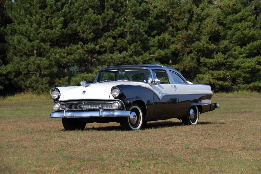 1955 Ford Fairlane 1st Gen - Image 18 of 27