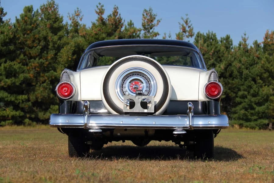 1955 Ford Fairlane 1st Gen - Image 5 of 27